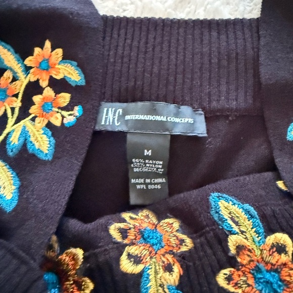 INC Black Off-Shoulder Blouse w/ Embroidered Flowers – M - Picture 2 of 4